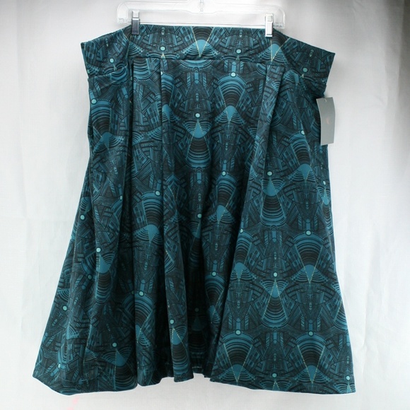 melissa mccarthy clothes lane bryant